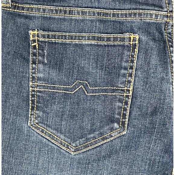 Arizona Womens Jean Shorts Distressed Denim Button Zip Blue Size 5 Juniors - Picture 4 of 12